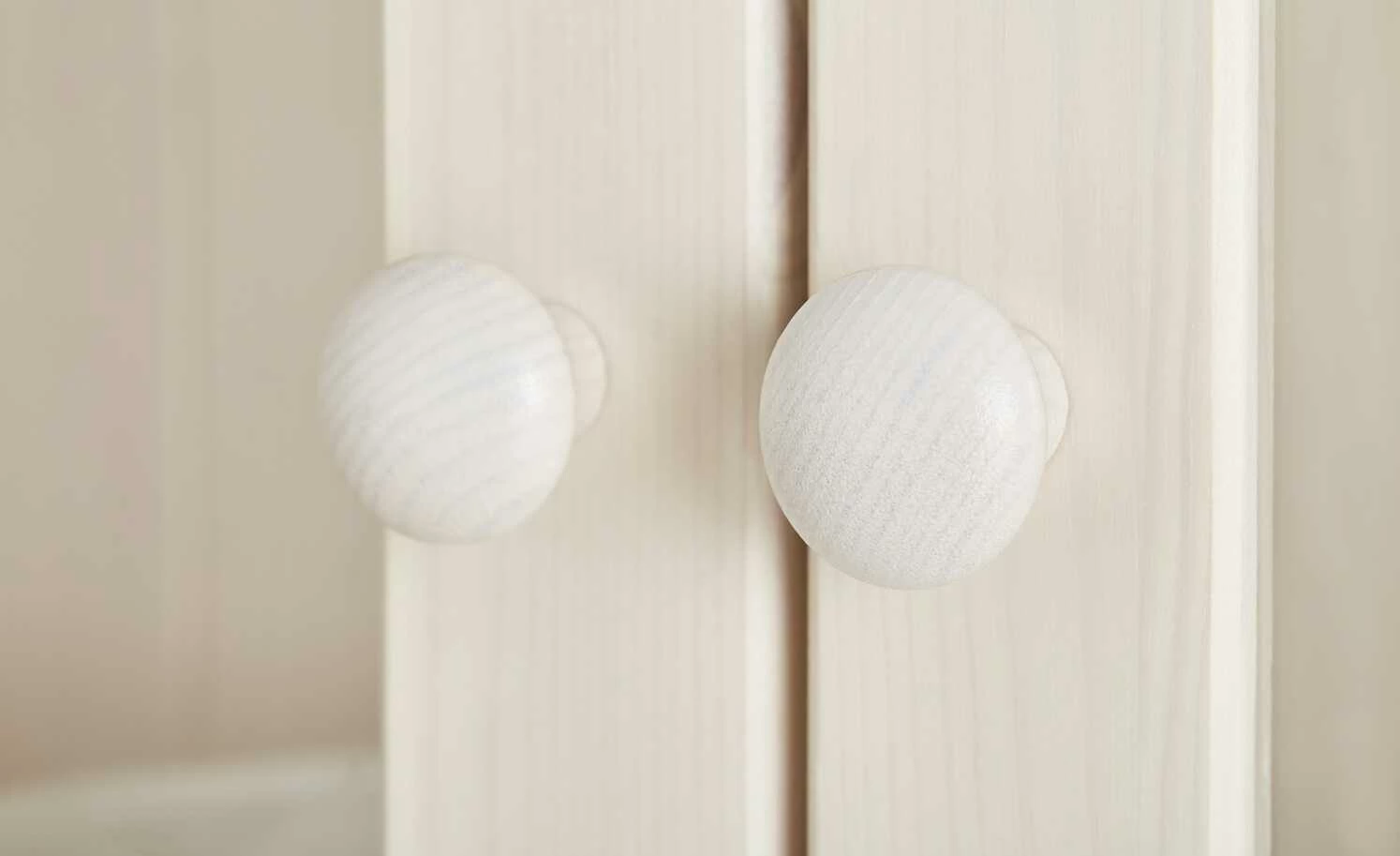 Bücherregal (Grundregal) Bornholm | Kiefer Weiß / Kiefer antikfarben 40,5|cm 12 Bücherregal (Grundregal) Bornholm | Kiefer Weiß / Kiefer antikfarben 40,5|cm – Bild 10